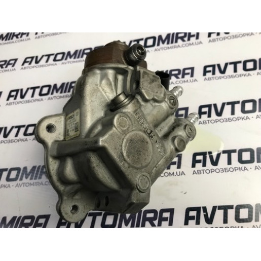 Паливний насос високого тиску VW Passat B6 2.0TDI 2005-2010 03L130755